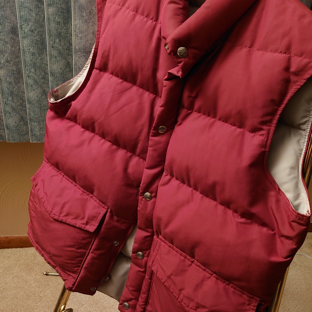 Woolrich size medium men's down vest